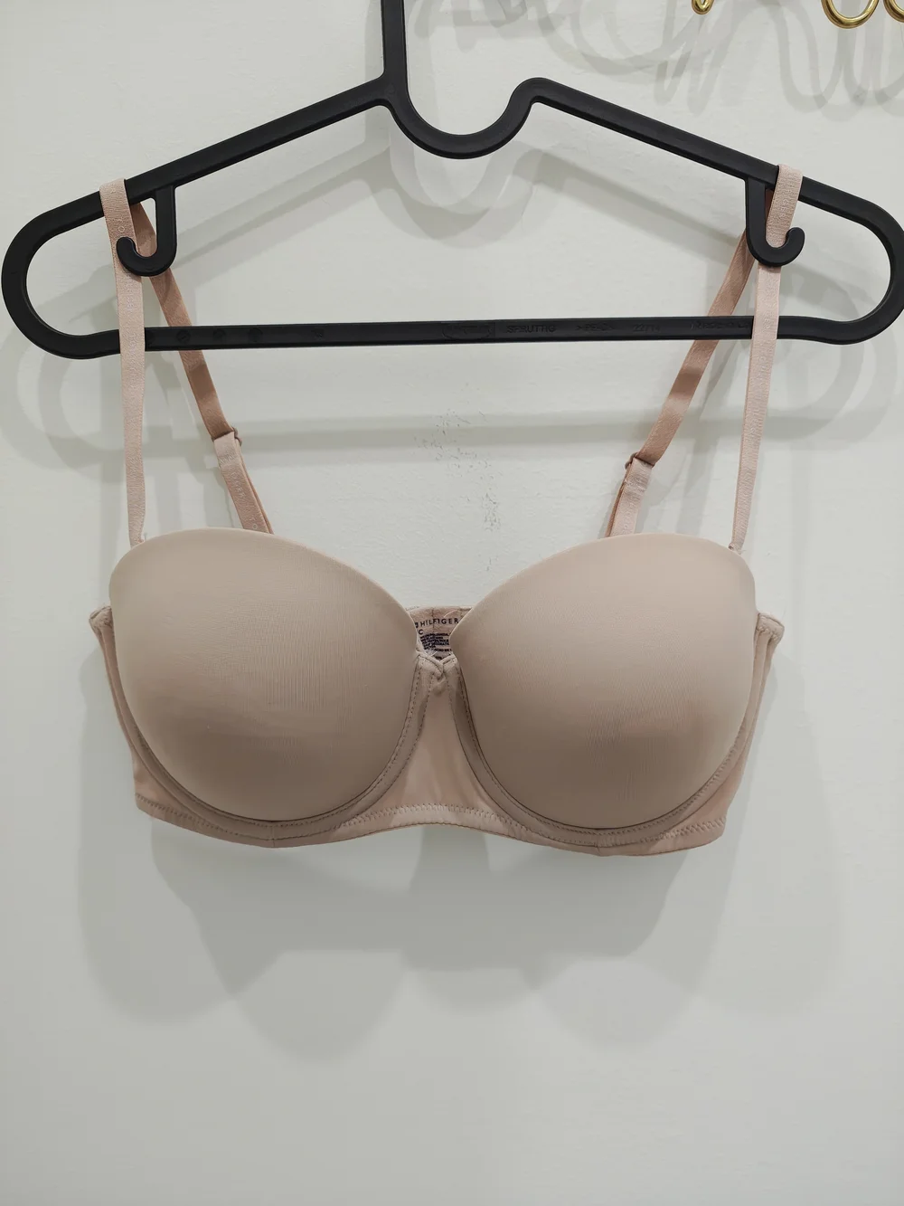 Tommy Hilfiger Beige Convertible Strapless Push Up Bra Size 34C